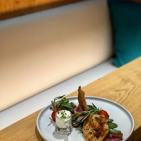 ホテル & Wagner 2*